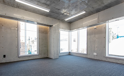 完全個室の「従来型多人数用オフィス」