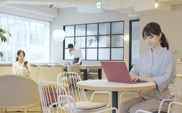 共有スペースを活用（コワーキング機能）